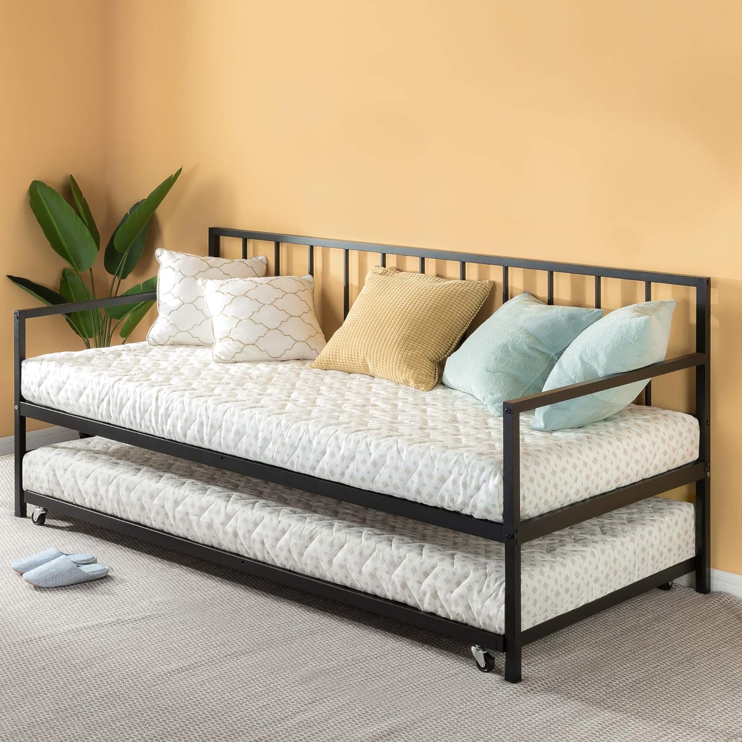 ZINUS Eden Metal Daybed with Trundle, Mattress Foundation wi