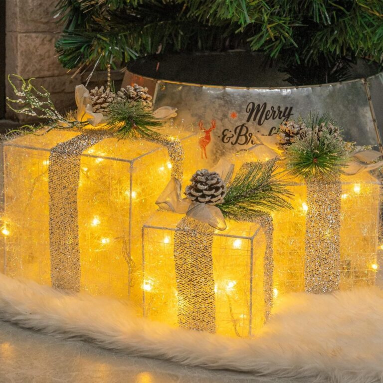 Hourleey Set of Christmas Lighted Gift Boxes, Pre lit