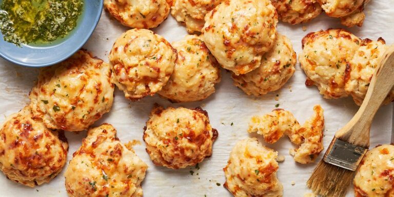 Best Copycat Red Lobster Cheddar Bay Biscuits Recipe jpg