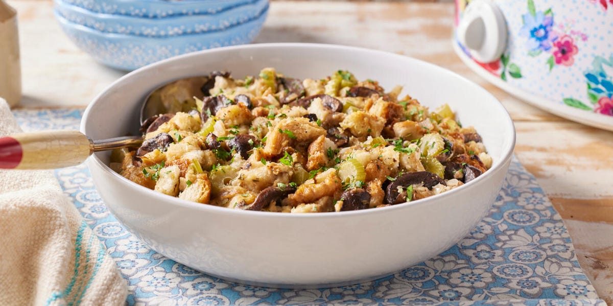 Easy Crockpot Stuffing Recipe How to Make Slow Cooker jpg