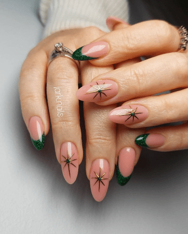 26 Festive Winter Nails