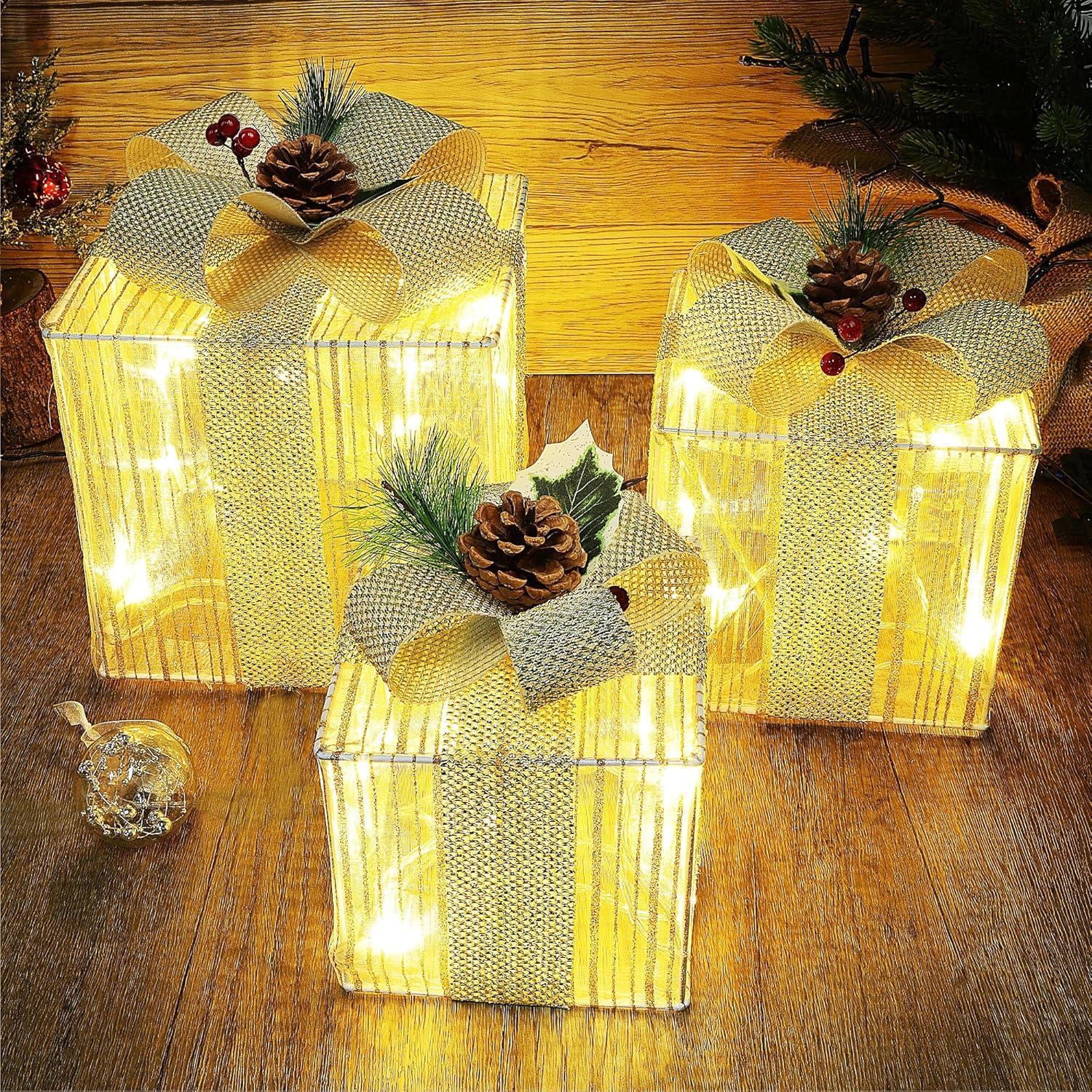 Lulu Home Set of Lighted Christmas Boxes, LEDs