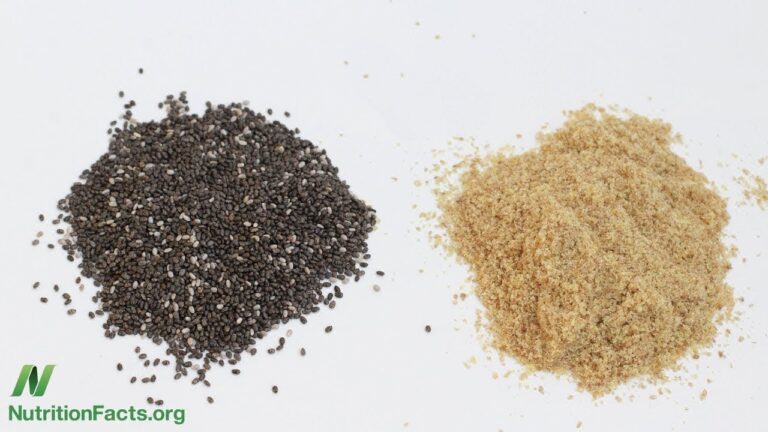 Which Are Better: Chia Seeds or Flax Seeds?