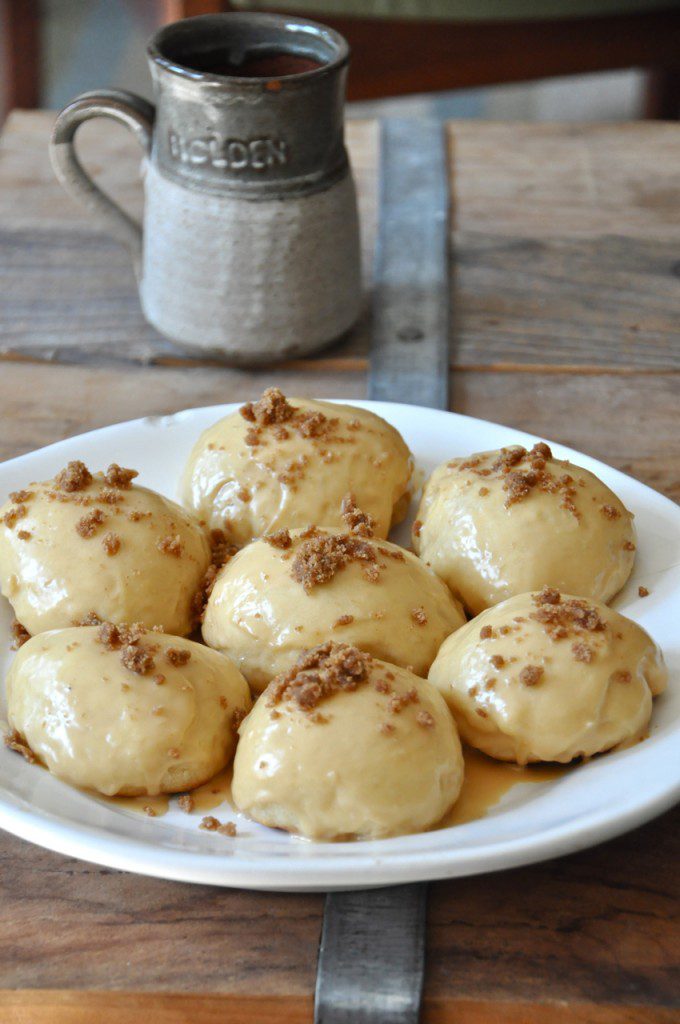 Espresso-Glazed Vegan Coffee Donuts (No Pan Required) #coffee #donuts #vegan #minimalistbaker